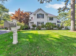 48 Eagle Dr, Mashpee, MA 02649