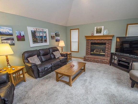 3rd image of 1301 Bridget Ln