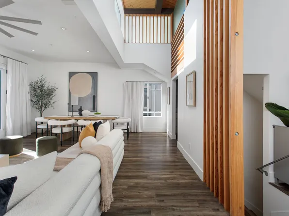 631 Wilshire Blvd #Penthouse 4c, Santa Monica, CA 90401