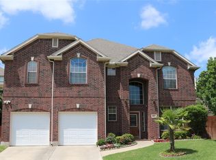405 Ridgeview Ct, Hurst, TX 76053