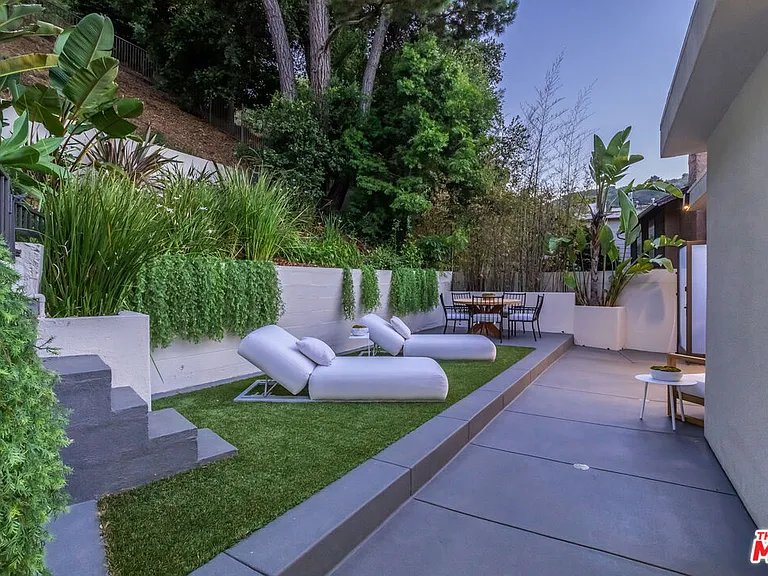 9834 Wanda Park Dr — Photo 37