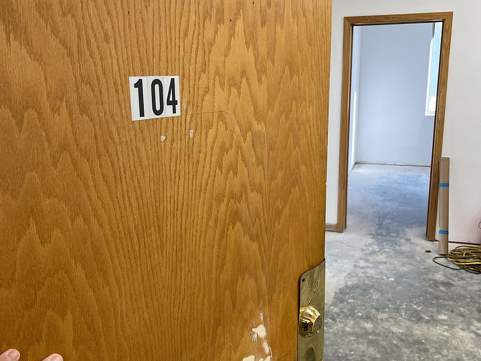 1st image of 227 N Magnolia Ave #104