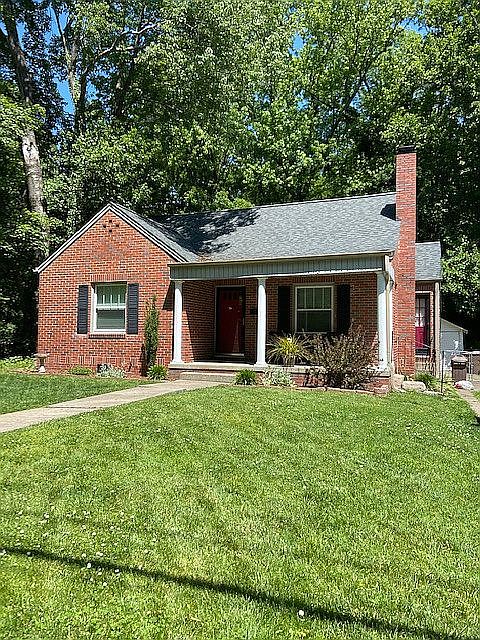 1st image of 417 Westdale Pl