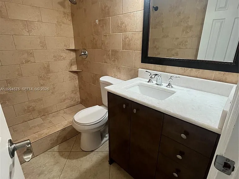3923 NE 166th St #N-106 — Photo 14