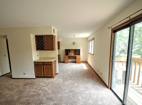 3rd image of 401 Concord Ave APT C