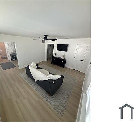 4th image of 1035 15th Ave S #A