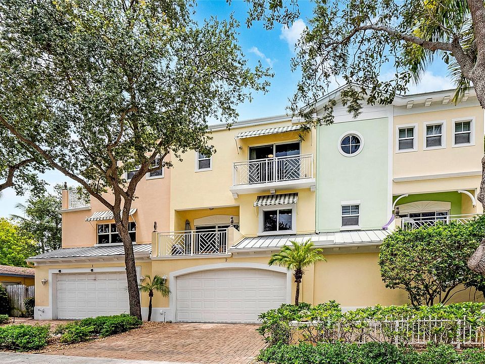 1st image of 701 SE 16th Street #2