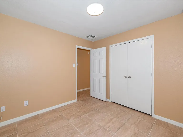 21219 Misty Brook Bend Ln — Photo 11