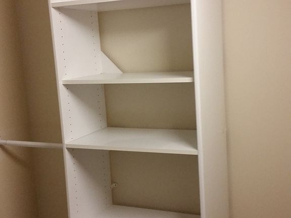 2nd image of 918 Morris St #6