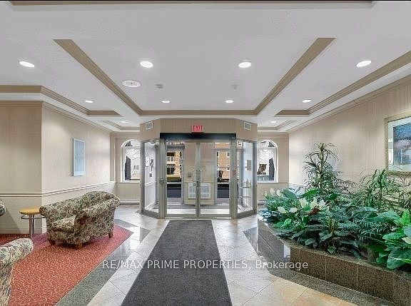 2nd image of 7 Dayspring Cir #304