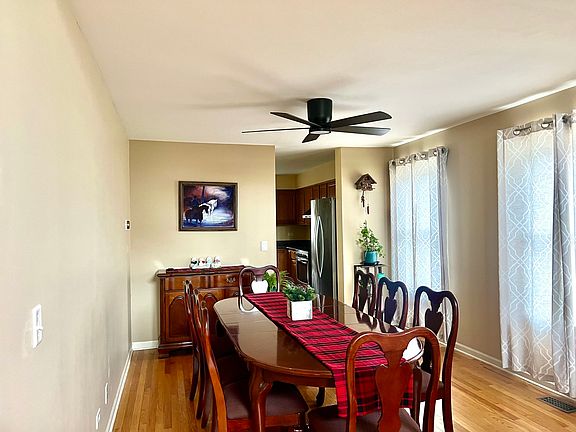 4th image of 1823 Fieldstone Ct