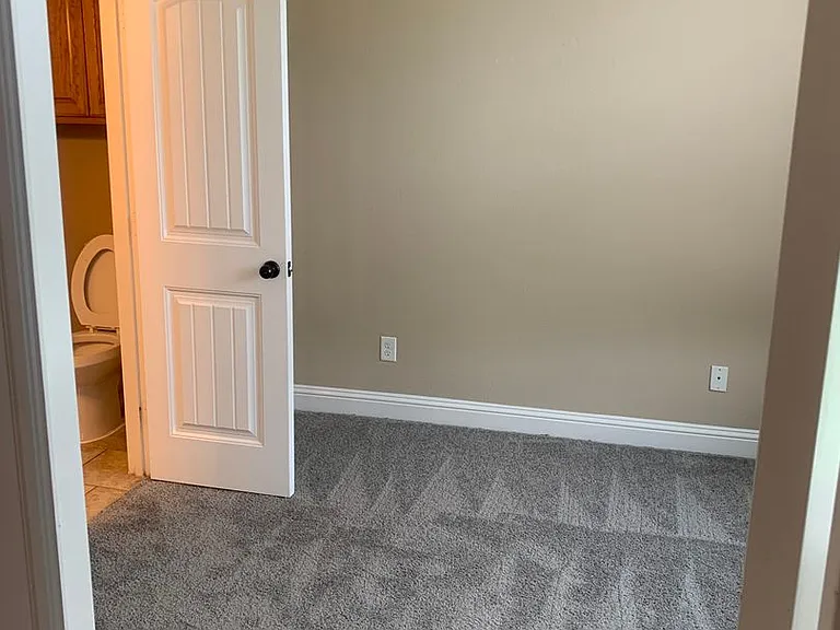 1303 Halcyon Pl — Photo 8