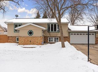 908 Marlboro Ct NE, Spring Lake Park, MN 55432