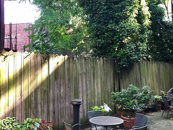 5th image of 26 Cornelia St APT 8
