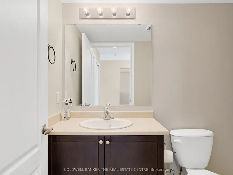 137 Sydenham Wells Dr #15 — Photo 15