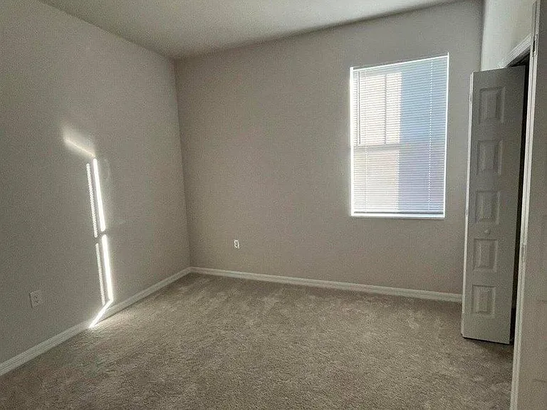 2609 Pangea Cir — Photo 11