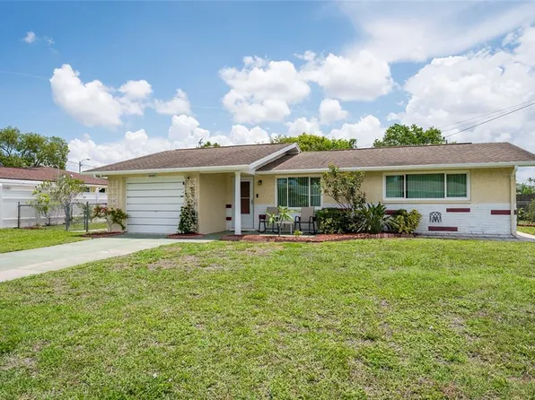 10600 Oleander Dr, Port Richey, FL 34668