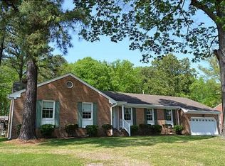 4604 Leeward Dr, Chesapeake, VA 23321