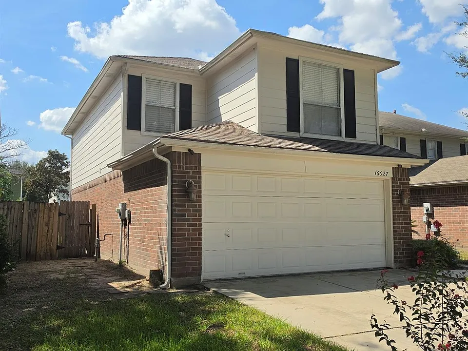 16627 Vista Oak Dr