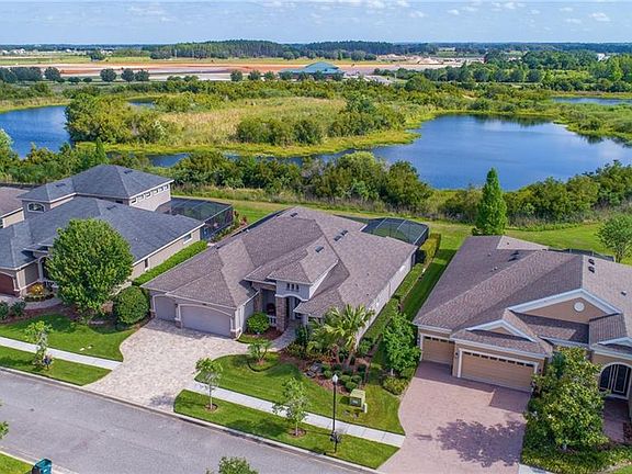 2nd image of 32449 Silvercreek Way