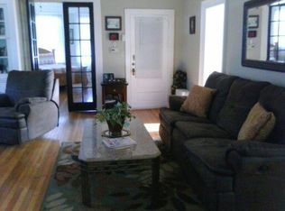 105 Bridge St, Suffield, CT 06078