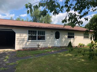 9299 Karen Dr, Crystal, MI