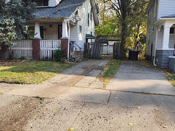 2nd image of 15770 Plainview Ave