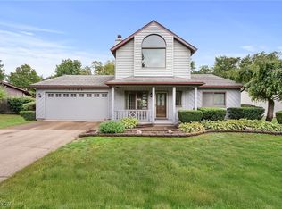 9152 Sugarbush Dr, Mentor, OH