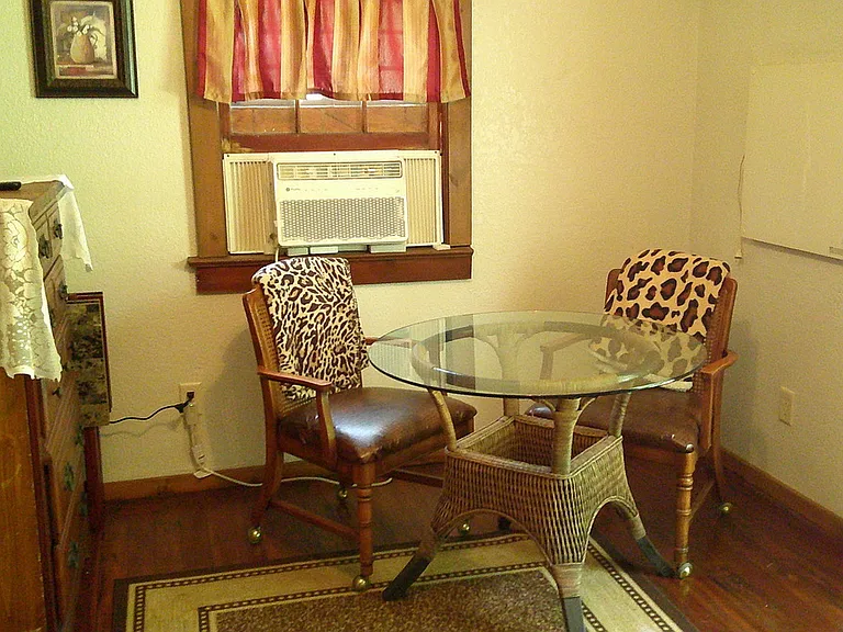 422F W New York Ave #A — Photo 5