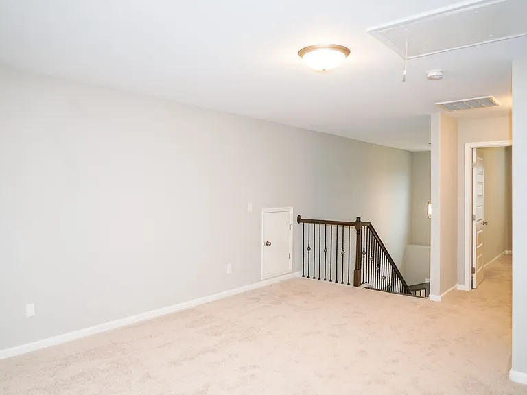 130 Wilcot Rd — Photo 17