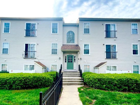 5701 Lavender Plz APT A, Frederick, MD 21703