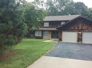 6825 Floyd St, Overland Park, KS 66204