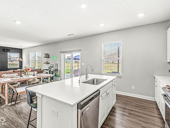 5th image of 11638 Brooks Farm Blvd