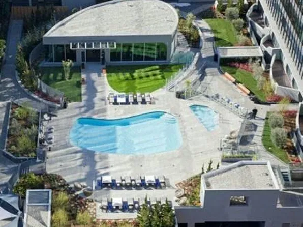 901 S Flower St, Los Angeles, CA 90015
