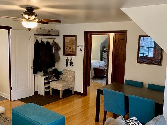 3rd image of 1608 Thomas Ave Unit Uppr