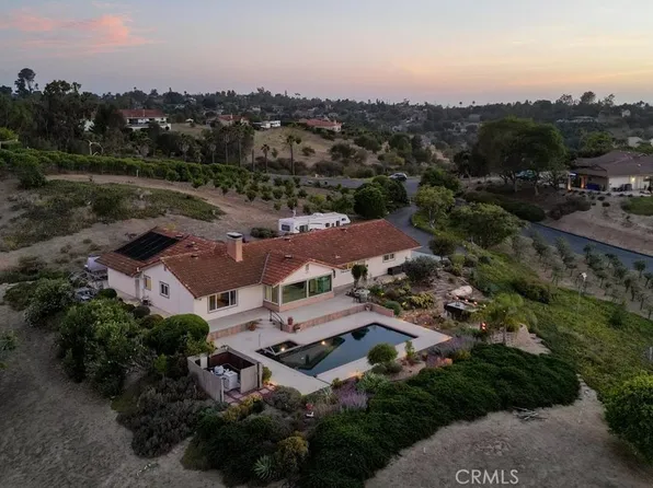 1509 Macadamia Dr, Fallbrook, CA 92028