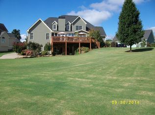 107 Royal Oaks Dr, Canton, GA 30115