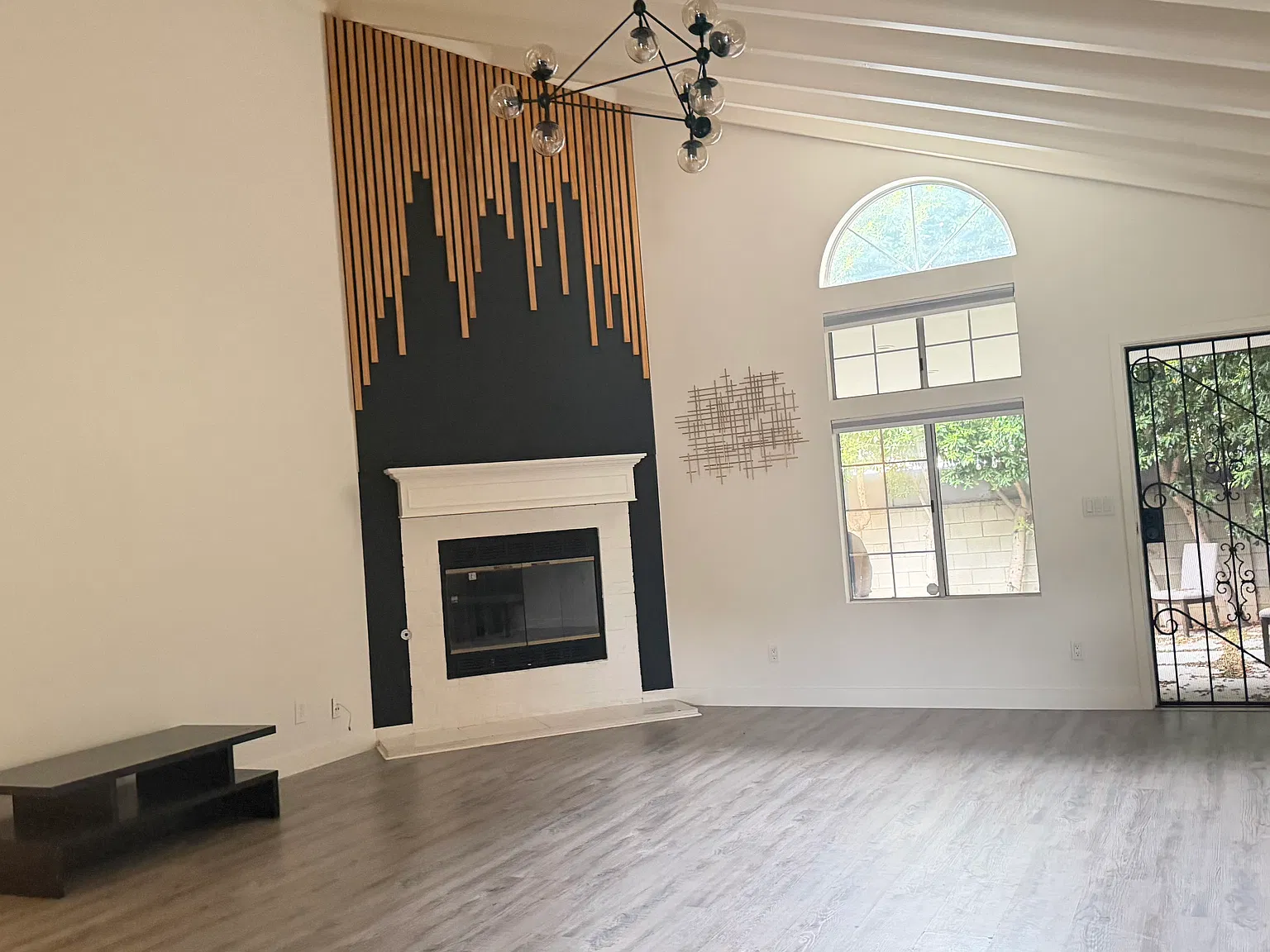 3 bed, 1569 sqft, $3,850 — Photo 2