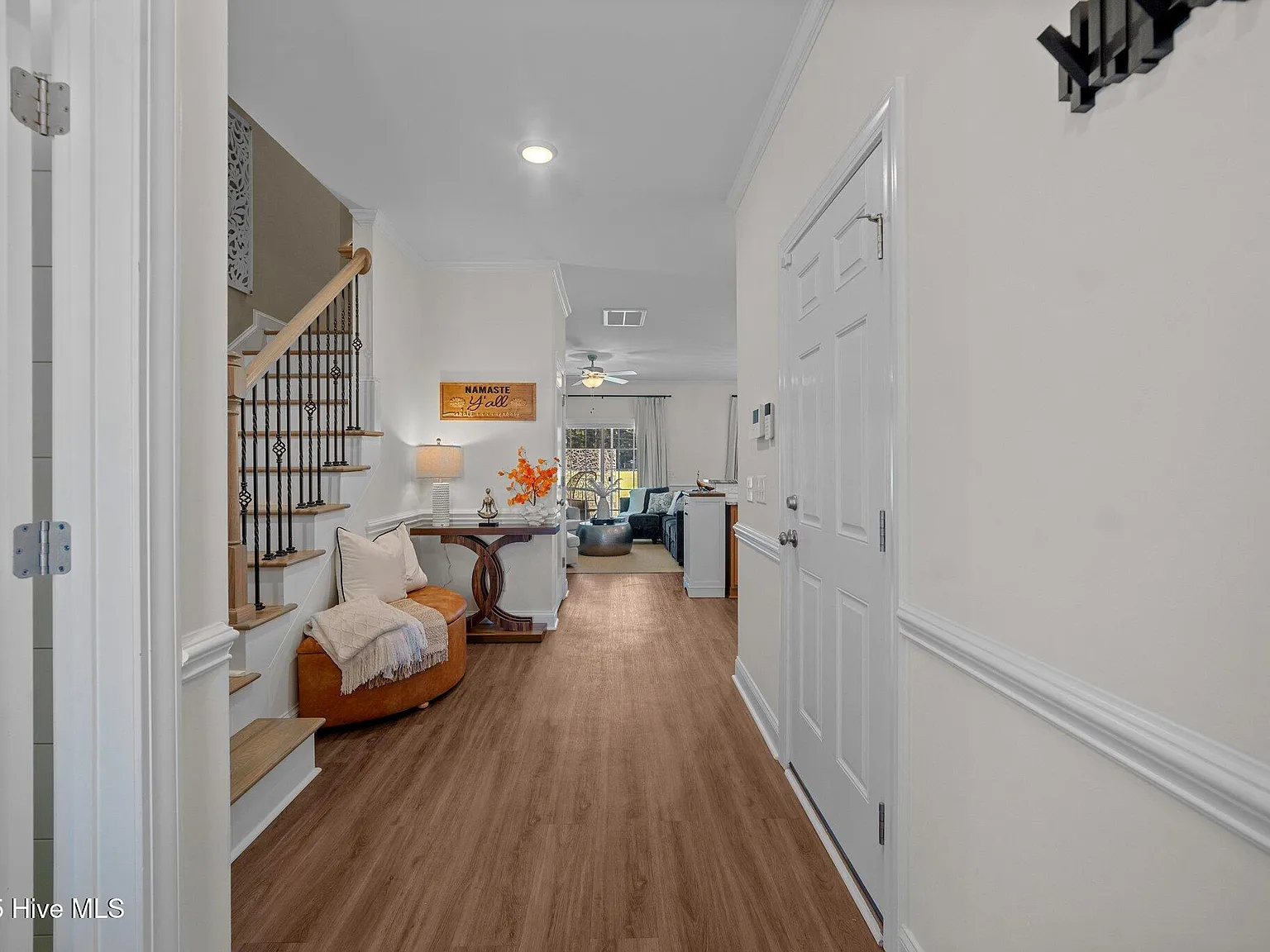 3 bed, 2.5 bath, $2,499 — Photo 3
