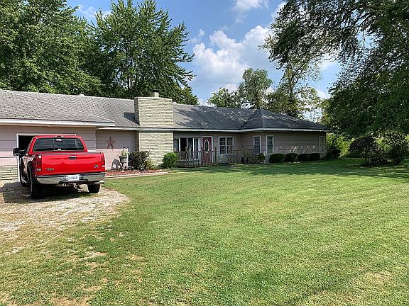 3rd image of 1542 S Camp Butler Rd
