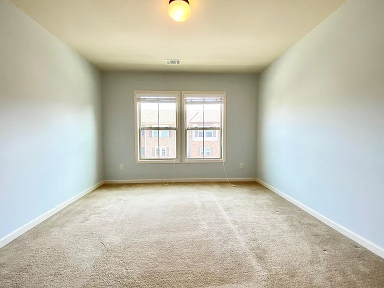 1324 Kingston Trl — Photo 18