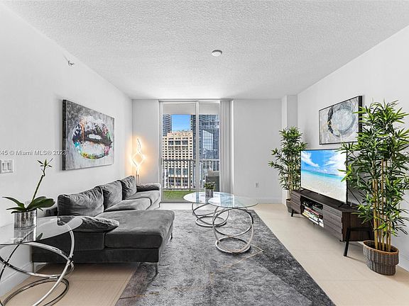4th image of 1250 S Miami Ave APT 1510