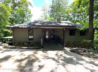 848 Cove Norris Rd, Caryville, TN 37714
