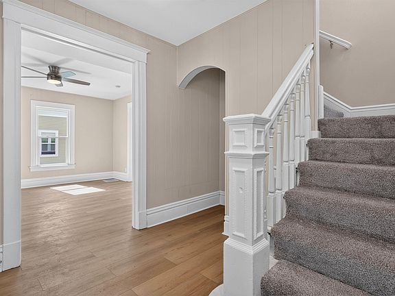 5th image of 411 Saxon St