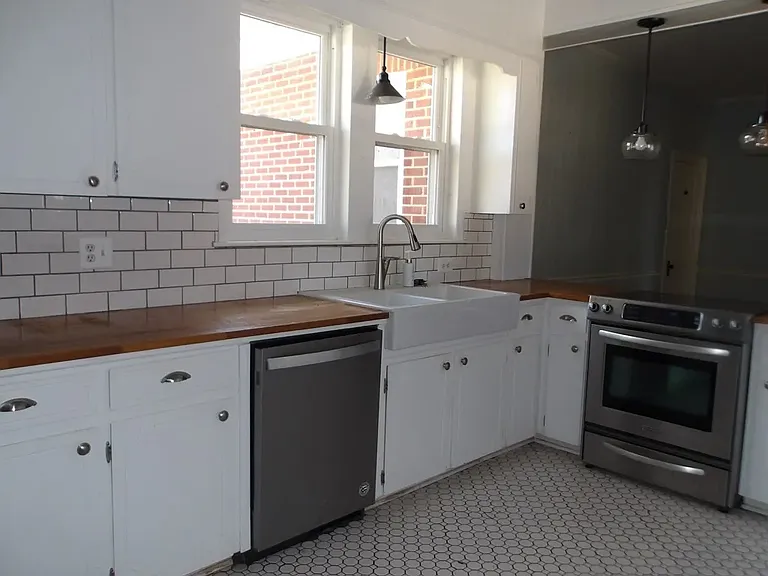 807 Holloway Ave — Photo 7