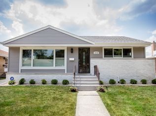 8728 N Olcott Ave, Niles, IL 60714