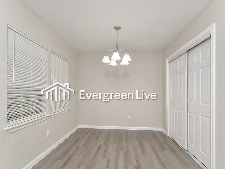 3811 Vanette Ln — Photo 3