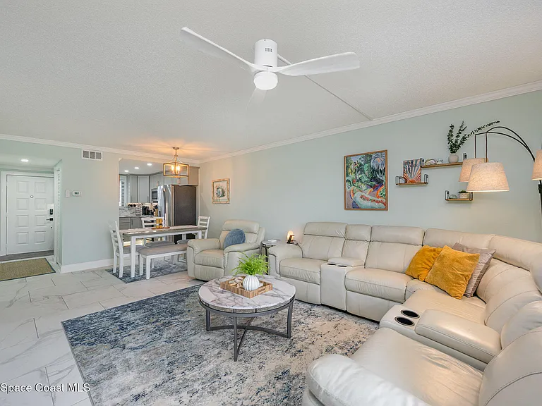 7101 Ridgewood Ave #102 — Photo 6