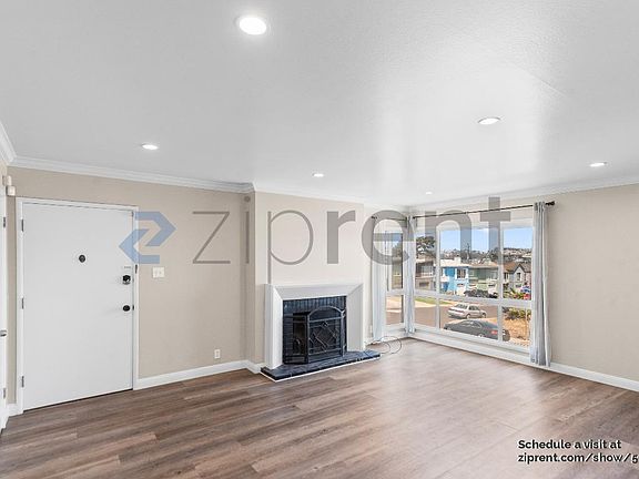 5th image of 1002 S Mayfair Ave #U