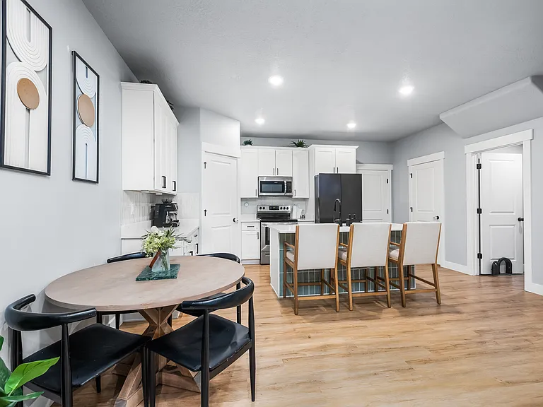 1161 N 550 W #108 — Photo 6
